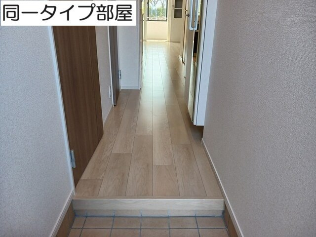 メゾン　ラ　ヴェールの玄関|玄関です