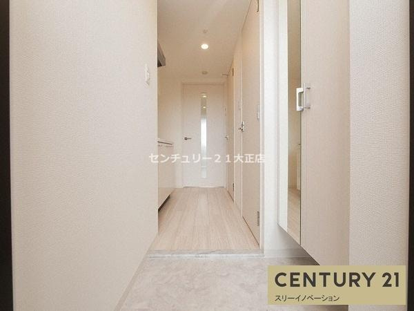 エスリード弁天町クレールの玄関