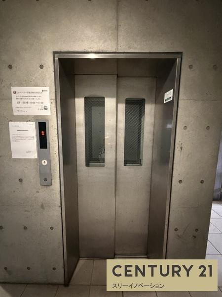 ベルシモンズ大阪港のエントランス|★エレベーター完備★