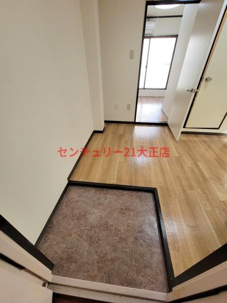 藤田ホワイトマンションの玄関