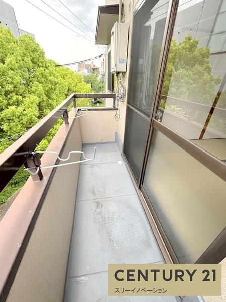 シティハイツ市岡のバルコニー