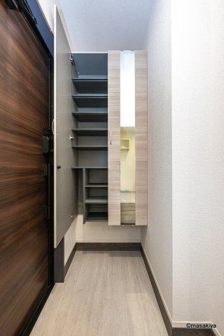 グランコスモHTの玄関