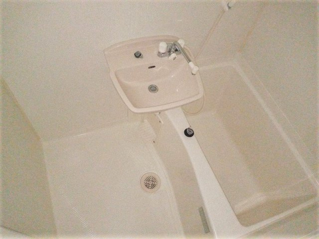 レオパレスフライトホフⅡの浴室