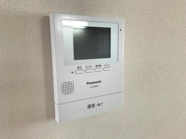 【内装】 | エバーハイツ | カメラ付インターホン