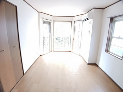 【内装】 | クレッシェンド