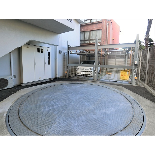 パークハビオ中目黒の駐車場|駐車場（2019.12撮影）