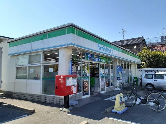 ＬＩＡＳＵの周辺|ファミリーマートまで250m