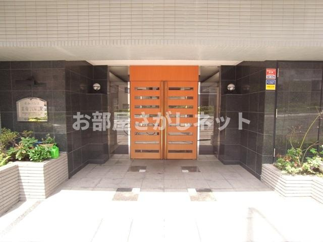 菱和パレス高輪タワーのエントランス