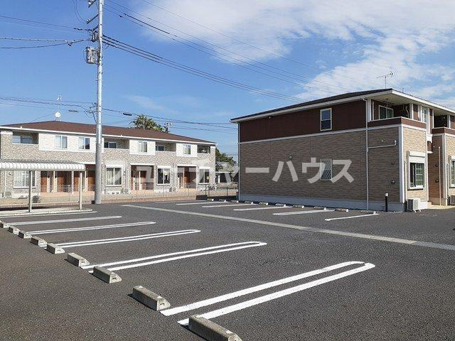フォルトゥーナ・Ⅱの駐車場|駐車場に車を止められます