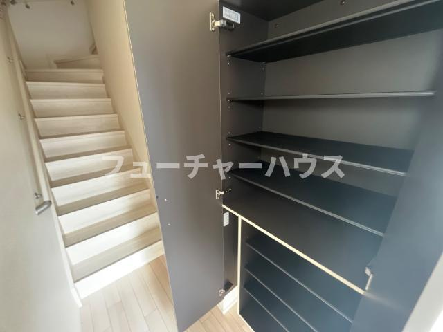 グレイシャスの玄関|下駄箱
