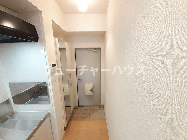 サン・セリージェⅠの玄関|収納もある玄関です