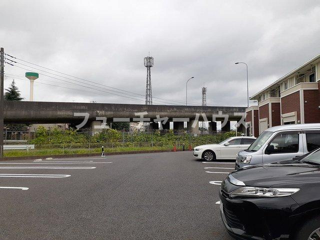 サザンクロスの駐車場