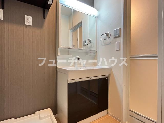 プリマヴェリーナＢ棟（PrimaverinaＢ）の洗面所|洗髪洗面化粧台