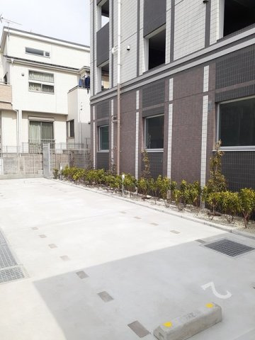 ＪＩＮ　ＰＲＥＣＩＯＵＳ（ジンの駐車場