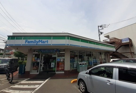 ＪＩＮ　ＰＲＥＣＩＯＵＳ（ジンの周辺|ファミリーマート小手指二丁目店まで300m