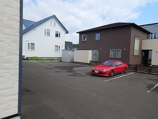レオパレスブラン平岡公園のその他