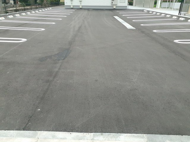 メルヴェーユ　Ⅱの駐車場
