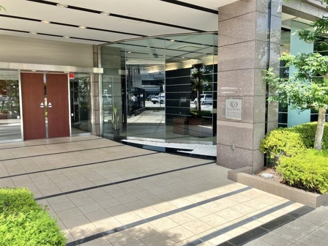 ライオンズ守谷駅前プレミアムのエントランス