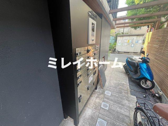 大田区南蒲田３丁目の賃貸マンションのロビー
