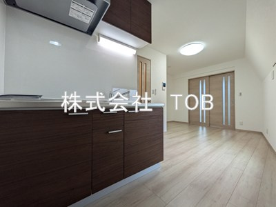 【居間・リビング】 | ファブール世田谷仙川-再契約型- | リビング8.9帖