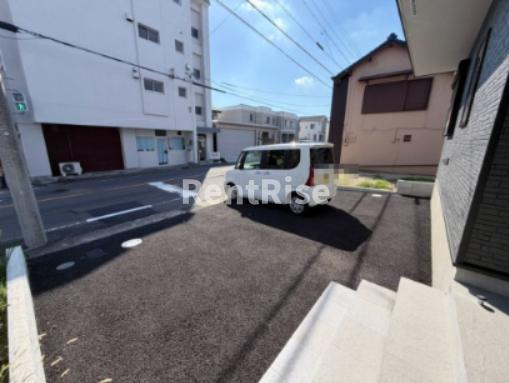 クレイドルガーデン江南市古知野町花霞の駐車場