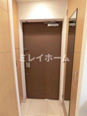 クロスレジデンス蒲田の玄関