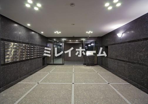ルーブル東蒲田伍番館のロビー
