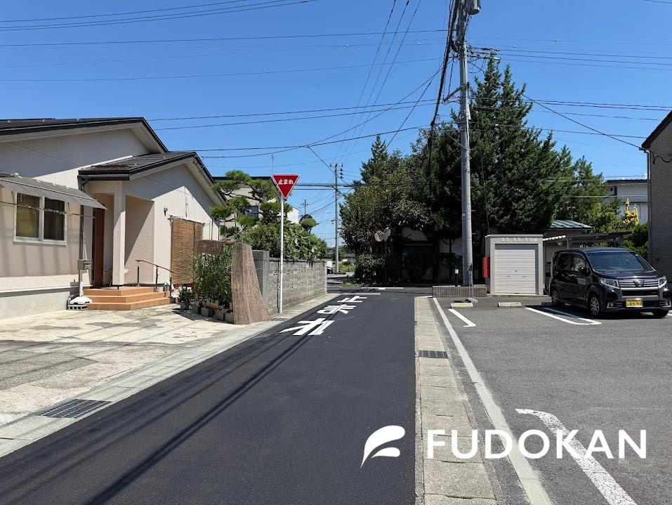 天童市東久野本2丁目3-31の前面道路含む現地写真|前面道路
