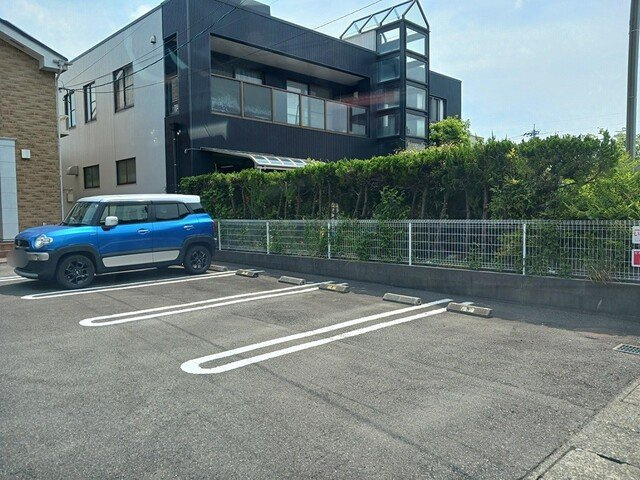 フィオーレ　カーザの駐車場
