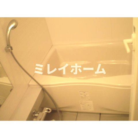 コンフォリア西蒲田の浴室