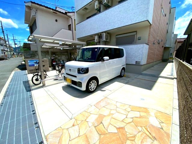 フジパレス富田林の駐車場