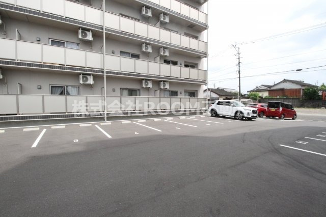 LIEN BON CHANCE（ﾘｱﾝﾎﾞﾝｼｬﾝｽ）の駐車場|駐車場完備です