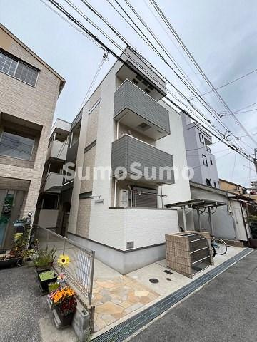 尼崎市西本町１丁目のアパートの外観