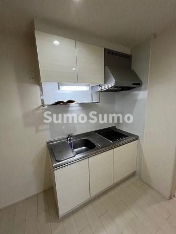 尼崎市西本町１丁目のアパートのキッチン