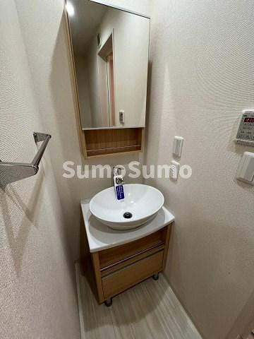 尼崎市西本町１丁目のアパートの洗面所
