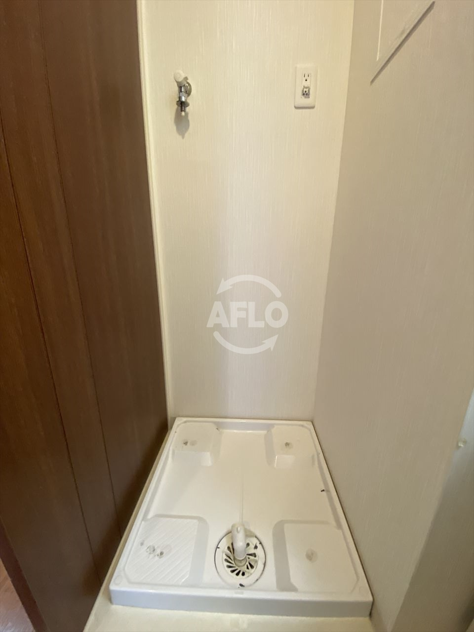 クローバー・ビュー上本町の設備|クローバー・ビュー上本町　洗濯機置場