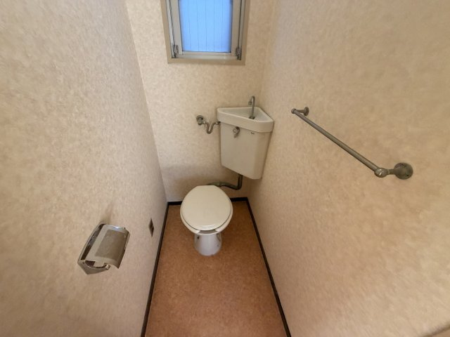 信愛ビルのトイレ