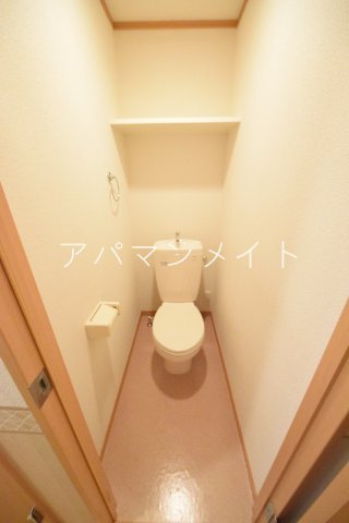 【トイレ】 | アムールシュシュ | 棚あります