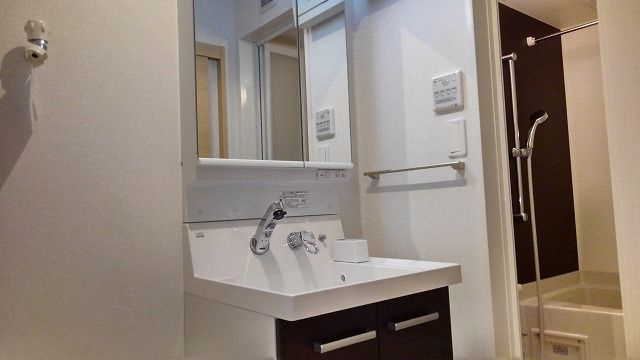 ヴェルメイユの洗面所