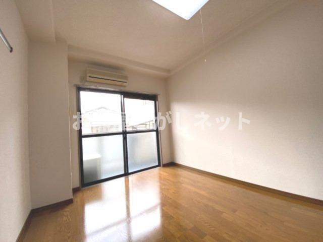 ヴェルテラスすずき【おとり物件なし】#学生・社会人にオススメ！初期費用分割払いOK！の居間・リビング