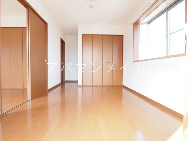【寝室】 | アムール踊場 | ２階角部屋！