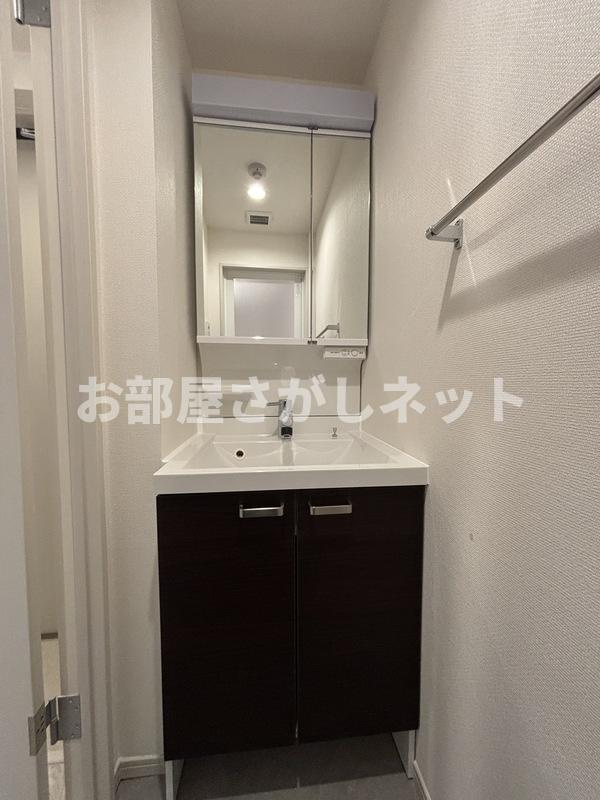 リブリ・西横浜Ⅱ【おとり物件なし】#学生・社会人にオススメ！初期費用分割払いOK！の洗面所