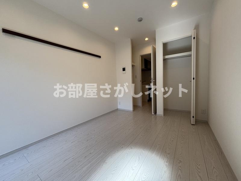 リブリ・西横浜Ⅱ【おとり物件なし】#学生・社会人にオススメ！初期費用分割払いOK！の居間・リビング