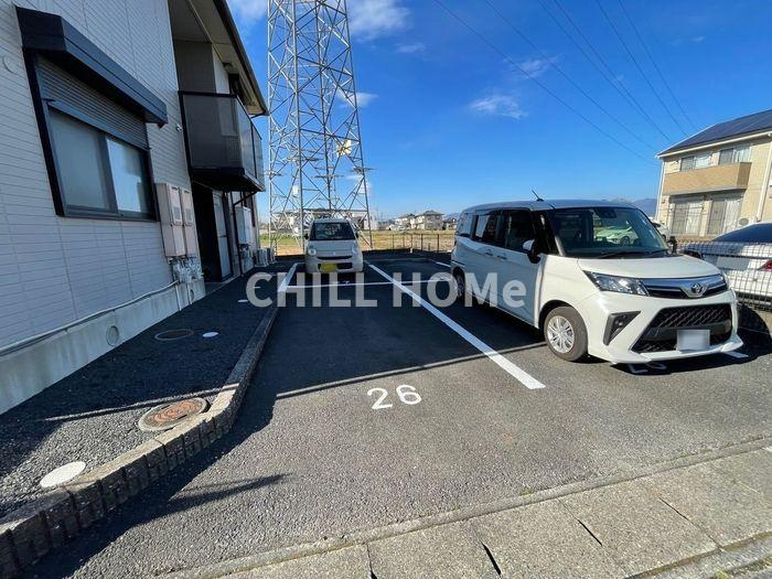 ヴェルフィーユ　Ｃの駐車場|当社、チルホームのHPもご覧ください(^^)/物件情報多数♪
