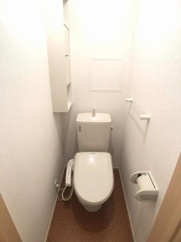 チセ・サポアクのトイレ|落ち着いたトイレです