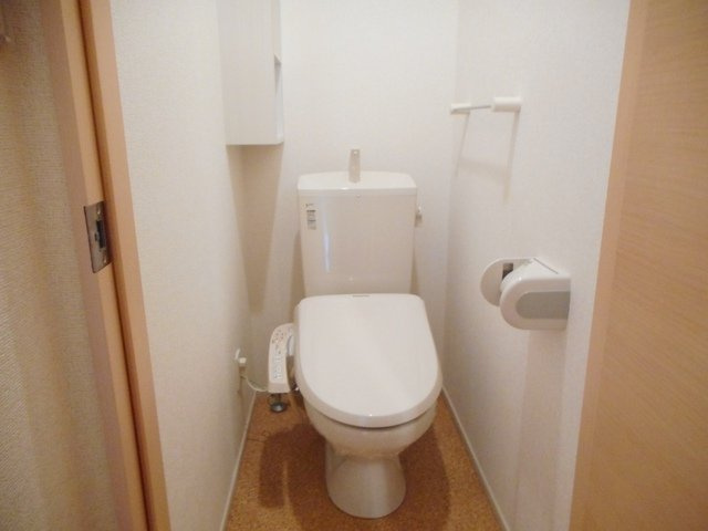 クレア・ポルト　Ａのトイレ|ゆったりとした空間のトイレです