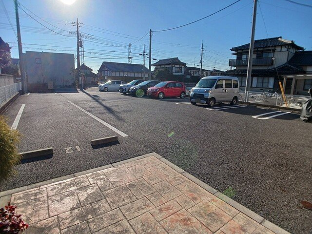 アルエットの駐車場|駐車場に車を止められます