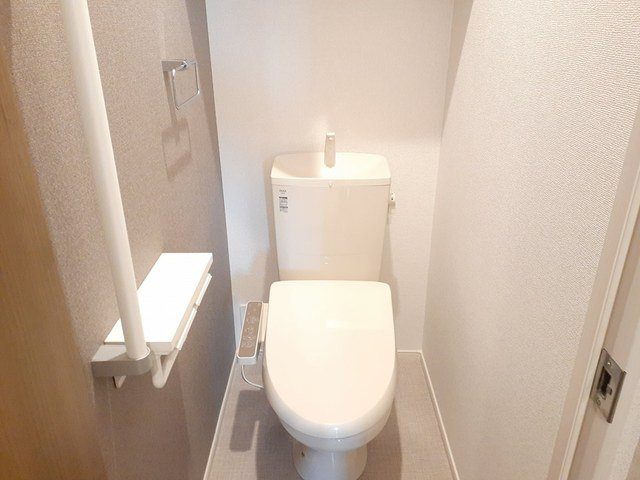 レオーネ・Ｋのトイレ|落ち着いた色調のトイレです