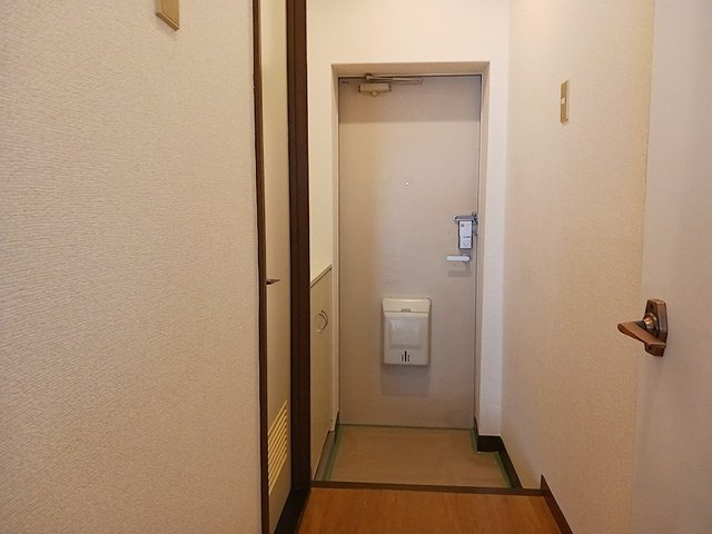 【玄関】 | ＰＯＰ　ＴＯＷＮⅠ