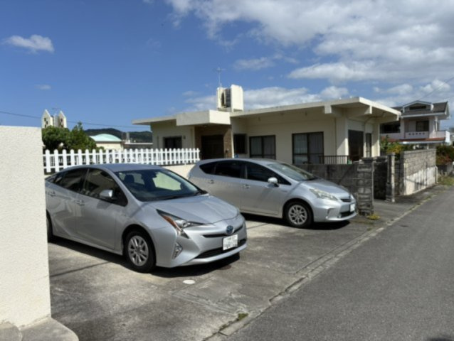 南城市佐敷新里 中古戸建ての駐車場